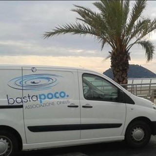 Albenga, BastaPoco Onlus ha un furgone per la consegna dei presidi sanitari a domicilio Albenga, BastaPoco Onlus ha un furgone per la consegna dei presidi sanitari a domicilio