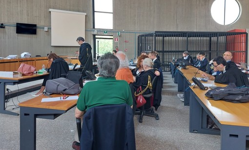 Processo Tirreno Power, le conclusioni delle parti civili. Uniti per la Salute: "La centrale è stata un ladro di vita" Processo Tirreno Power, le conclusioni delle parti civili. Uniti per la Salute: "La centrale è stata un ladro di vita"