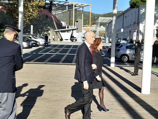 Savona, il capo della Polizia Gabrielli e la scorta a Liliana Segre: "Scelta sacrosanta e doverosa"