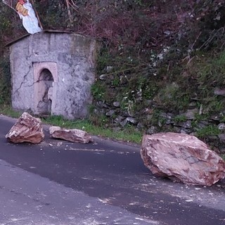 Savona, frana lungo la provinciale del Santuario: traffico a senso unico alternato