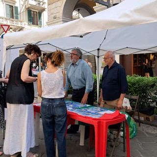Porta a porta a Savona, Forza Italia lancia la sua proposta e una raccolta firme: "Isole ecologiche in tutta la città"