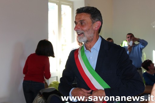 Raccolta rifiuti a Pietra, linea dura del Comune: contestate ad ATA inadempienze per oltre centomila euro