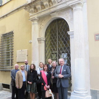 Alcuni discendenti dell’antica casata nobiliare visitano palazzo Doria Lamba di Savona Alcuni discendenti dell’antica casata nobiliare visitano palazzo Doria Lamba di Savona