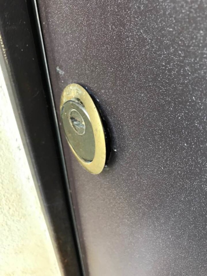 Ladri in azione a Boissano, l'allarme corre sui social Ladri in azione a Boissano, l'allarme corre sui social