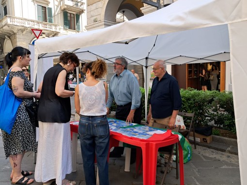 Porta a porta a Savona, Forza Italia lancia la sua proposta e una raccolta firme: "Isole ecologiche in tutta la città"