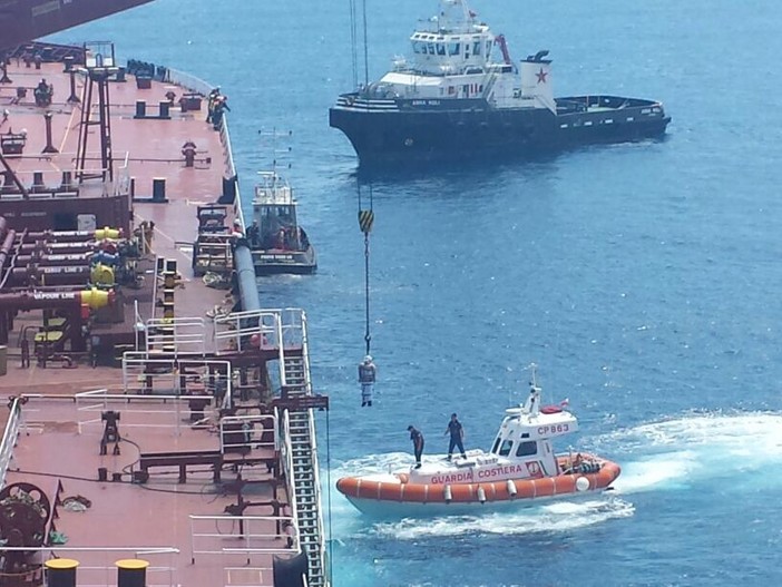 Prove di disastro ambientale a Vado Ligure, conclusa l'esercitazione Prove di disastro ambientale a Vado Ligure, conclusa l'esercitazione