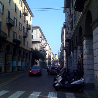 Multa per insegna abusiva a Savona