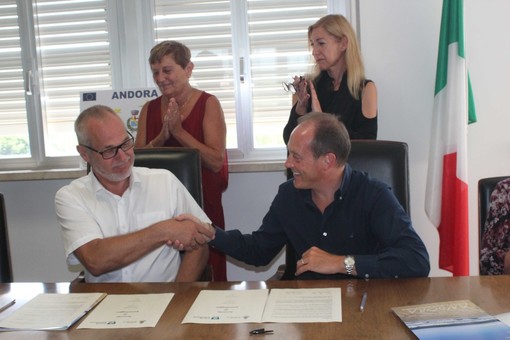 Andora firma il gemellaggio con la città norvegese di Larvik (FOTO)