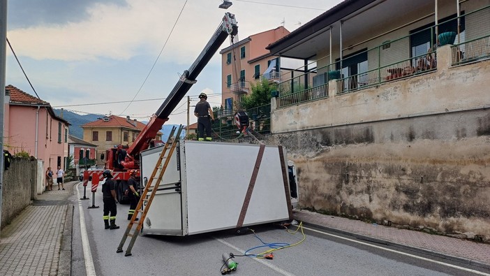 Foto dalla pagina Facebook "L'Amministrazione di Albisola...Informa" Foto dalla pagina Facebook "L'Amministrazione di Albisola...Informa"