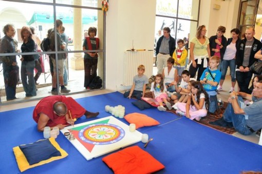 “Finale for Nepal”, più di 170 atleti provenienti dalle più disparate parti d’Italia e d’Europa hanno partecipato al Boulder Contest “Finale for Nepal”, più di 170 atleti provenienti dalle più disparate parti d’Italia e d’Europa hanno partecipato al Boulder Contest