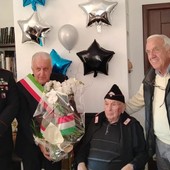 Villanova d’Albenga festeggia i 100 anni dell’ex carabiniere  Francesco “Ciccione” Ce’