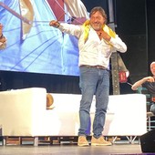 Albenga si stringe attorno a Sigfrido Ranucci, il sindaco: “Un attacco alla libertà di stampa è un attacco alla democrazia”