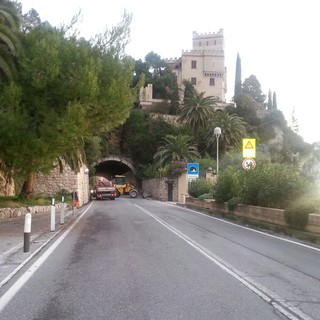 Varigotti l'Aurelia riapre in ritardo per problemi burocratici