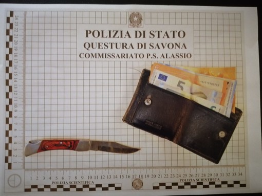 Alassio, minorenni scippano un'anziana: inseguiti da due esercenti e fermati dalla Polizia