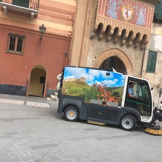 Finale Ligure: nuove spazzatrici in azione