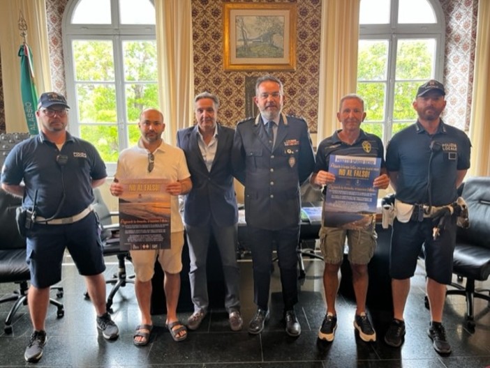 "Spiagge Sicure", Alassio in prima linea nel contrasto al commercio abusivo: già emesse decine di sanzioni