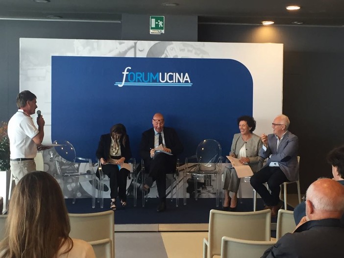 Presentato il progetto 'Sistema Liguria Work in Blue' Presentato il progetto 'Sistema Liguria Work in Blue'