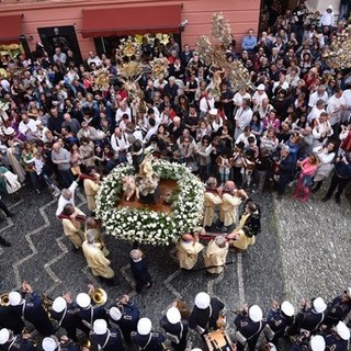 Varazze, torna la tradizionale processione per la festa di santa Caterina