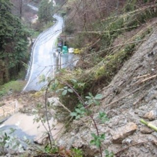 Nasino: strade aperte ma si temono nuove frane