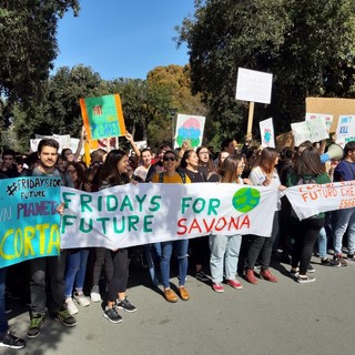 Savona, oltre 3000 giovani alla marcia sul clima &quot;Fridays For Future&quot; (FOTO E VIDEO)