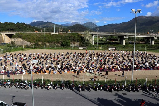 Bastia d'Albenga, la comunità islamica celebra la fine del Ramadan (FOTO)