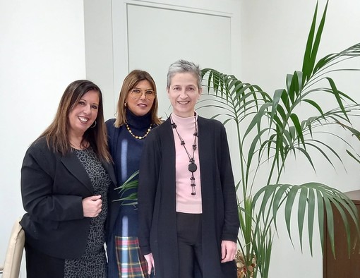 Nella foto, Monica Cirone, Direttore Sociosanitario, Bruna Rebagliati, Direttore Sanitario e Laura Lassalaz, Direttore Amministrativo
