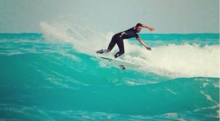 Pietra Ligure sbarca su Italia 1 insieme al surfista Filippo Orso