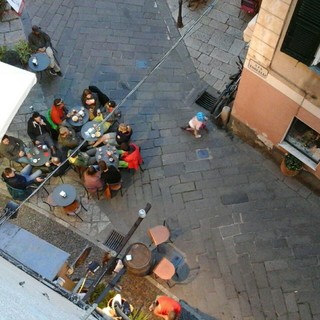 Gli abitanti di Finalborgo si stanno arrabbiando: "Sul serio" (FOTO e VIDEO)