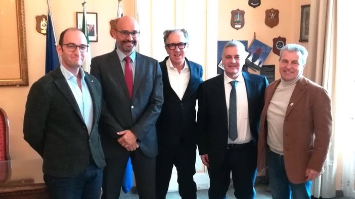 Finale abbraccia Sanremo: a Palazzo Bellevue un "gemellaggio" all'insegna dell'outdoor Finale abbraccia Sanremo: a Palazzo Bellevue un "gemellaggio" all'insegna dell'outdoor