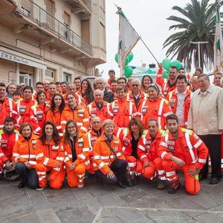 La Croce Verde di Albisola inaugura una nuova ambulanza La Croce Verde di Albisola inaugura una nuova ambulanza