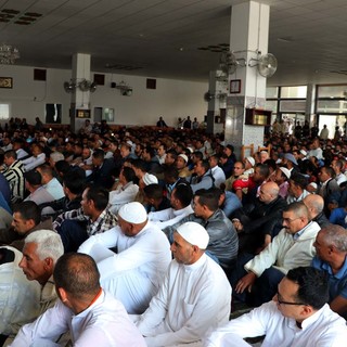 Albenga, la comunità islamica torna a festeggiare la fine del Ramadan nella moschea (FOTO)