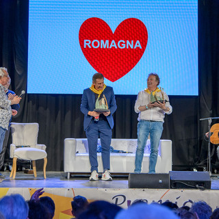 Il Premio Fionda 2023 fa “rinascere” la storica libreria “Alfabeta” di Lugo di Romagna rinasce