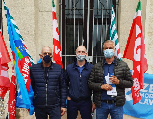 Infrastrutture, i sindacati illustrano il loro dossier: "Proposte indispensabili per lo sviluppo economico e per fare uscire dall’isolamento il territorio savonese" Infrastrutture, i sindacati illustrano il loro dossier: "Proposte indispensabili per lo sviluppo economico e per fare uscire dall’isolamento il territorio savonese"