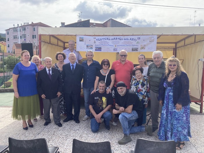 San Genesio, successo per la giornata culturale caARTEiv: premi ad artisti e poeti da tutta Italia