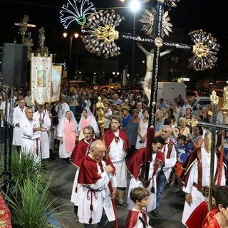 Alassio, tradizionale processione per la Festa di Sant'Anna (FOTO)