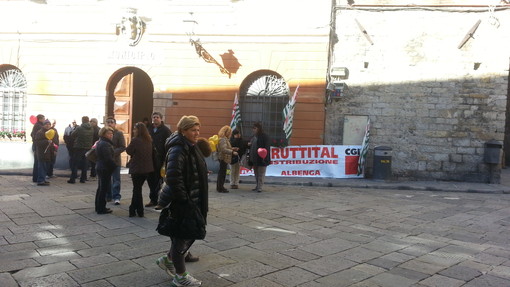 Albenga, caso Fruttital: oggi incontro tra i rappresentanti dei sindacati ed il commissario Montella Albenga, caso Fruttital: oggi incontro tra i rappresentanti dei sindacati ed il commissario Montella