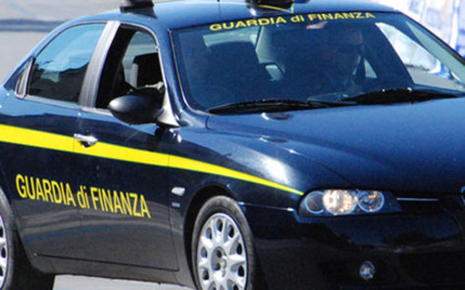 Albenga: indigenti in Suv