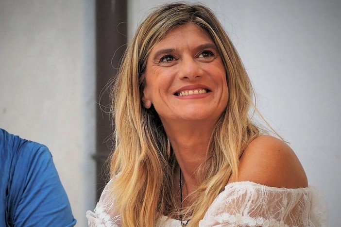 Sguardi Laterali, ad Andora la cronista e scrittrice Federica Angeli presenta "La notte della ninna nanna" Sguardi Laterali, ad Andora la cronista e scrittrice Federica Angeli presenta "La notte della ninna nanna"