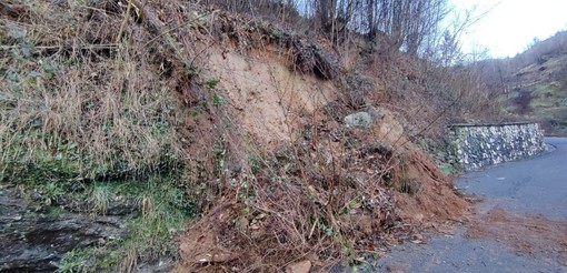Murialdo, frana sulla strada comunale di collegamento con le borgate Altivo e Massimina (FOTO)