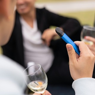 Tendenza futura o passo indietro? Uno sguardo ai vapes monouso come l'Elfbar 600