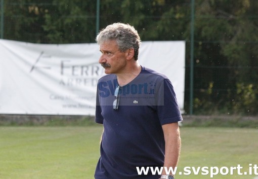 Il dolore di mister Frumento (Fbc Veloce) per la scomparsa di Marco Parascosso: "Abbiamo perso un ragazzo buono" Il dolore di mister Frumento (Fbc Veloce) per la scomparsa di Marco Parascosso: "Abbiamo perso un ragazzo buono"