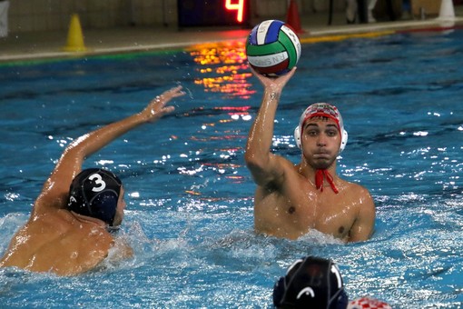 Pallanuoto: Il difensore Federico Piombo lascia la Rari e la Pallanuoto Pallanuoto: Il difensore Federico Piombo lascia la Rari e la Pallanuoto