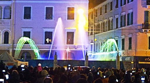Foto tratta dai profili Facebook di "Savona E'!" e Vilma Calvini Foto tratta dai profili Facebook di "Savona E'!" e Vilma Calvini