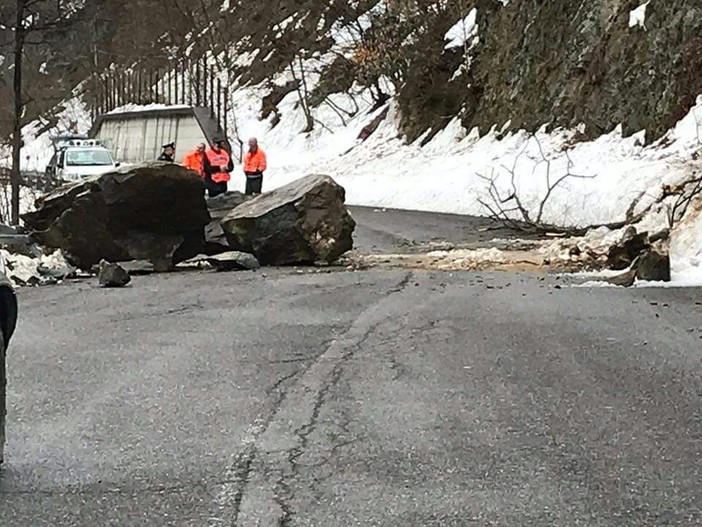 Frana ad Osiglia: Strada Provinciale chiusa fino a lunedì