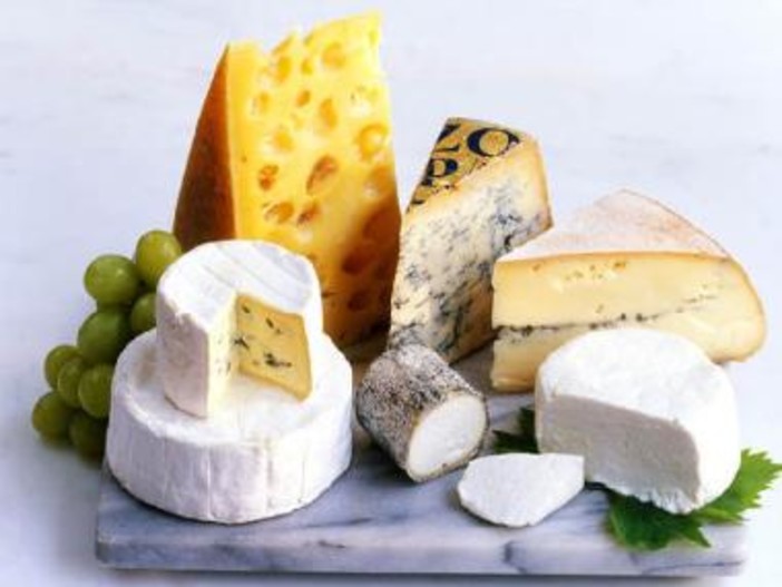 Mangia tanti grassi e vivrai sano. Nuovo studio rivoluzionario fa discutere la comunità medica Mangia tanti grassi e vivrai sano. Nuovo studio rivoluzionario fa discutere la comunità medica