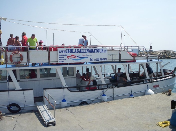 Laigueglia: venerdì 29 Luglio assisti allo Sbarco dei Saraceni e ai fuochi d'artificio musicali a Bordo della Dea Diana Laigueglia: venerdì 29 Luglio assisti allo Sbarco dei Saraceni e ai fuochi d'artificio musicali a Bordo della Dea Diana