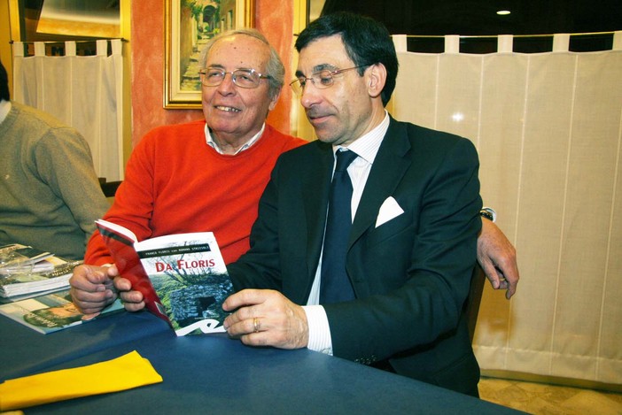 Romano Strizioli e Franco Floris con il libro