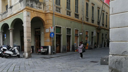 Il coro dei commercianti di Finale Ligure: "Chiudiamo per senso civico" Il coro dei commercianti di Finale Ligure: "Chiudiamo per senso civico"