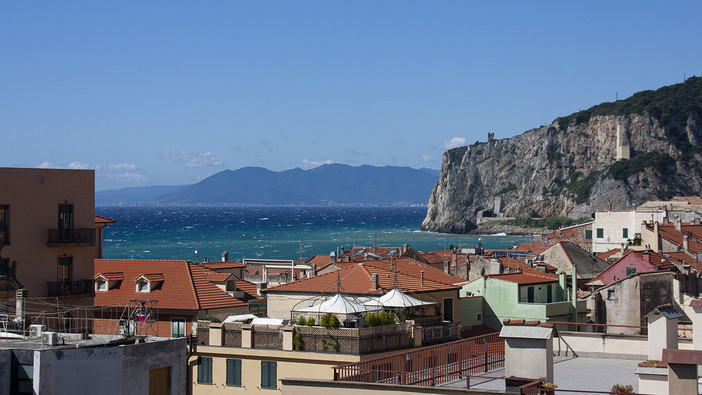 Vacanza a Finale, ma l’appartamento non esiste: coppia vercellese truffata Vacanza a Finale, ma l’appartamento non esiste: coppia vercellese truffata