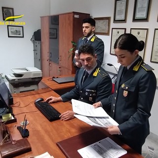 Evasione fiscale, scoperta organizzazione "occulta" attiva nella vendita di prodotti di lusso: sequestrati oltre 8 milioni Evasione fiscale, scoperta organizzazione "occulta" attiva nella vendita di prodotti di lusso: sequestrati oltre 8 milioni